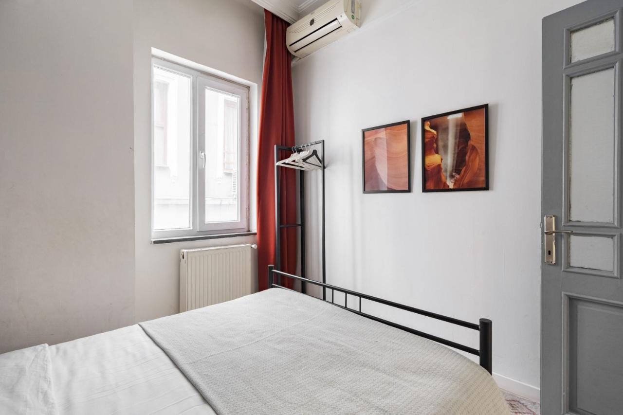 شقة Central Flat W Sea View And Near Galata Tower اسطنبول المظهر الخارجي الصورة